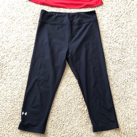 2 Piece Nike Dri-Fit Razor Back Athletic Tank Top & Under Armour black pants - Picture 2 of 9